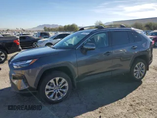 2022 Toyota RAV4 XLE Premium with VIN 2T3C1RFV1NC204487, listed as a Copart auction lot 86900914 with 32,679 mi miles and Salvage title. Bid and sale history available at DreamBid. Image 1.