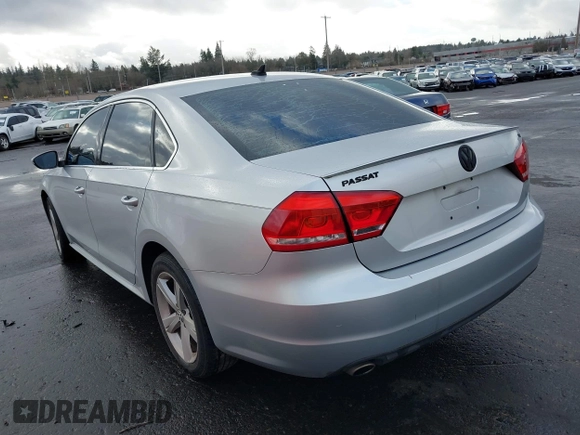 2012 Volkswagen Passat SE с VIN 1VWBP7A31CC049763, выставлен на аукционе IAAI как лот 41135187 с пробегом 188 966 миль миль и . История ставок и продаж доступна на DreamBid. Изображение 3.