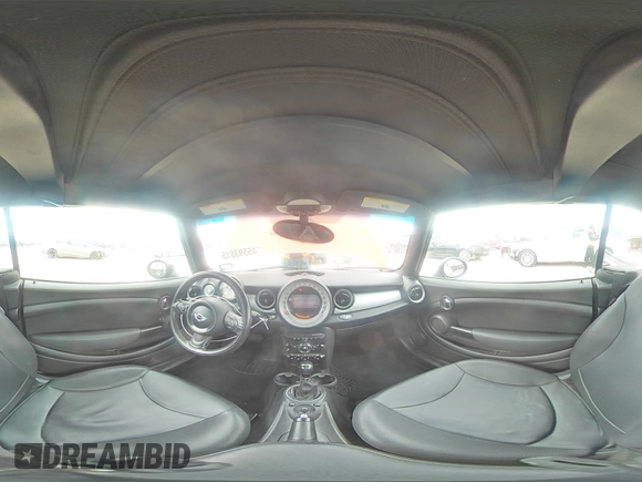 2012 MINI Convertible z VIN WMWZN3C59CT135172, wystawiony jako Copart lot #45593815 z przebiegiem 154 477 mil mil oraz Szkoda całkowita • Salvage title. Historia ofert i sprzedaży dostępna na DreamBid. Obrazek 13.