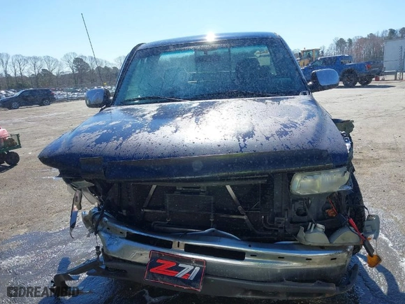 2000 Chevrolet Silverado 1500 LS with VIN 1GCEK14T8YE256265, listed as a IAAI auction lot 41826268 with 419,780 mi miles. Bid and sale history available at carsss.com. Image 12.