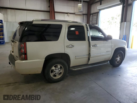 2011 GMC Yukon Denali with VIN 1GKS1EEF5BR398566, listed as a Copart auction lot 71068254 with 0 mi miles and Salvage Title. Bid and sale history available at carsss.com. Image 3.