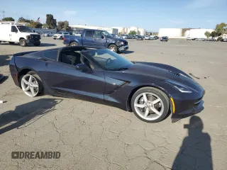 2015 Chevrolet Corvette 1LT z VIN 1G1YB2D77F5112539, wystawiony jako Copart lot #54171285 z przebiegiem 65 575 mil mil oraz Szkoda całkowita • Salvage title. Historia ofert i sprzedaży dostępna na DreamBid. Obrazek 4.