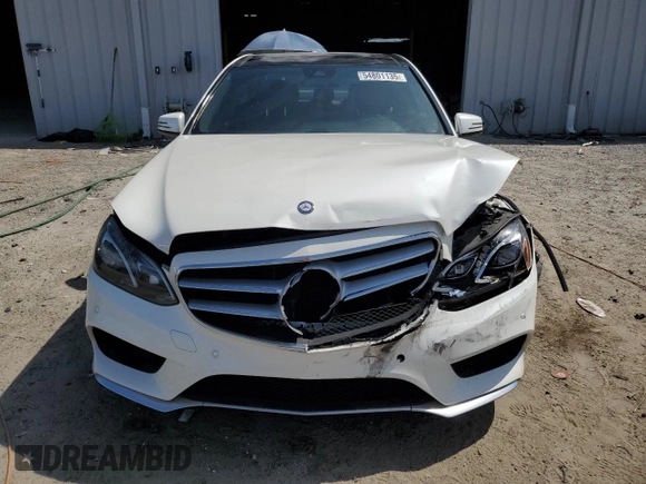 2014 Mercedes-Benz E 350 Sport z VIN WDDHF5KBXEA943629, wystawiony jako Copart lot #54801135 z przebiegiem 150 397 mil mil oraz Szkoda całkowita • Salvage title. Historia ofert i sprzedaży dostępna na DreamBid. Obrazek 5.