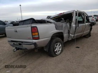 2005 GMC Sierra Denali z VIN 2GTEK63N451120566, wystawiony jako Copart lot #69477131 z przebiegiem Nie podano mil oraz Szkody całkowita. Historia ofert i sprzedaży dostępna na DreamBid. Obrazek 4.