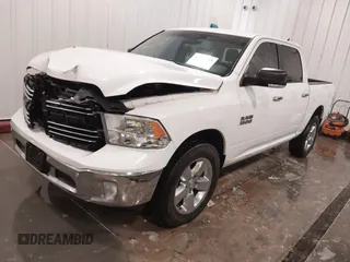 2017 Ram 1500 Big Horn z VIN 1C6RR7LG9HS674458, wystawiony jako IAAI lot #42115885 z przebiegiem 158 829 mil mil oraz . Historia ofert i sprzedaży dostępna na DreamBid. Obrazek 2.