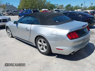 2017 Ford Mustang V6 z VIN 1FATP8EM9H5208725, wystawiony jako IAAI lot #41838293 z przebiegiem 88 780 mil mil oraz . Historia ofert i sprzedaży dostępna na DreamBid. Obrazek 3.
