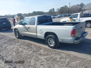 2000 Dodge Dakota with VIN 1B7GL22XXYS577744, listed as a IAAI auction lot 41509241 with 163,054 mi miles. Bid and sale history available at carsss.com. Image 3.