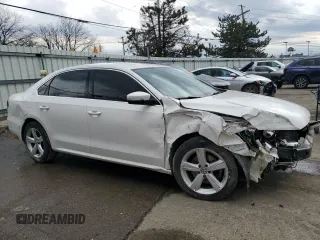 2013 Volkswagen Passat SE with VIN 1VWBN7A39DC029977, listed as a Copart auction lot 46787035 with 106,801 mi miles and Salvage title. Bid and sale history available at DreamBid. Image 4.