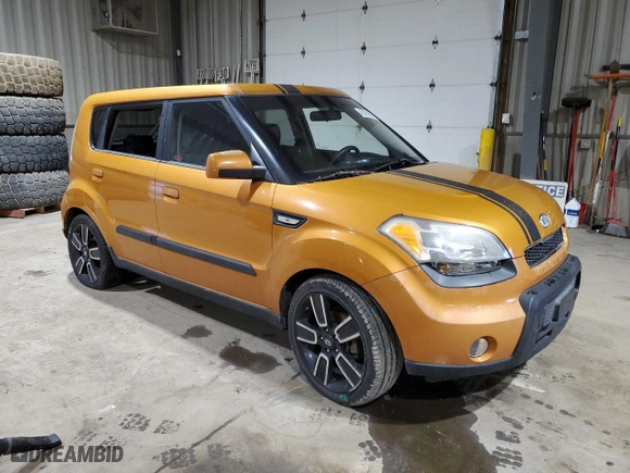 2010 Kia Soul ! with VIN KNDJT2A25A7108467, listed as a Copart auction lot 45393985 with 0 mi miles and Salvage Title. Bid and sale history available at carsss.com. Image 4.