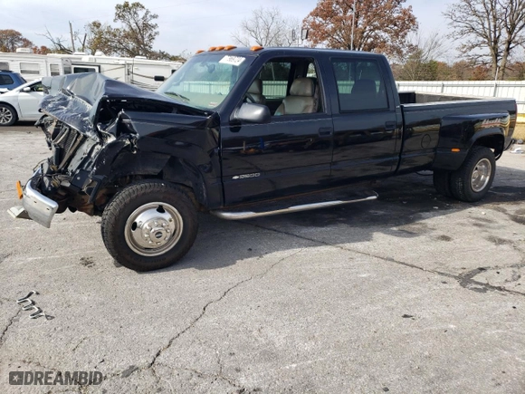 2000 Chevrolet C/K 3500 Crew Cab with VIN 1GCHK33J5YF400969, listed as a Copart auction lot 87955445 with NaN miles and Salvage Title. Bid and sale history available at carsss.com. Image 1.