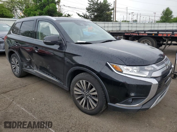2020 Mitsubishi Outlander SE with VIN JA4AD3A35LZ030379, listed as a Copart auction lot 55917925 with 104,748 mi miles and Salvage title. Bid and sale history available at DreamBid. Image 4.