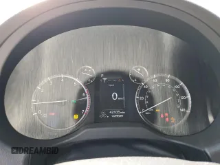 2022 Lexus GX 460 Luxury z VIN JTJGM7BX0N5322988, wystawiony jako Copart lot #52552765 z przebiegiem 42 935 mil mil oraz Szkoda całkowita • Salvage title. Historia ofert i sprzedaży dostępna na DreamBid. Obrazek 9.