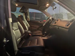 2013 Volkswagen Tiguan SE z VIN WVGBV7AX3DW544490, wystawiony jako Copart lot #82038874 z przebiegiem 149 169 mil mil oraz Czysty tytuł • Clean title. Historia ofert i sprzedaży dostępna na DreamBid. Obrazek 5.