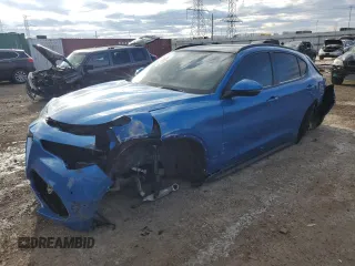2018 Alfa Romeo Stelvio Ti Sport z VIN ZASFAKNN3J7B98256, wystawiony jako Copart lot #87103094 z przebiegiem 69 666 mil mil oraz Szkoda całkowita • Salvage title. Historia ofert i sprzedaży dostępna na DreamBid. Obrazek 1.