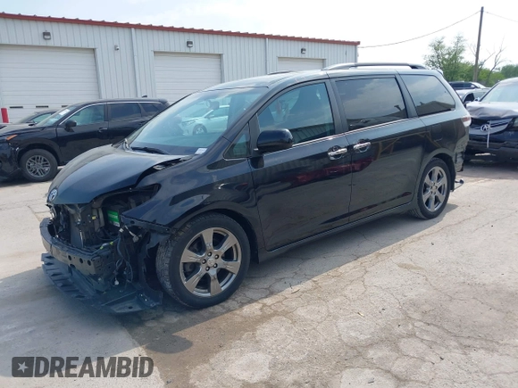 2017 Toyota Sienna SE with VIN 5TDXZ3DC4HS840494, listed as a IAAI auction lot 42418699 with 90,197 mi miles and . Bid and sale history available at DreamBid. Image 18.