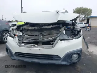 2017 Subaru Outback Premium с VIN 4S4BSACC3H3437284, выставлен на аукционе IAAI как лот 42338964 с пробегом 151 998 миль миль и . История ставок и продаж доступна на DreamBid. Изображение 6.