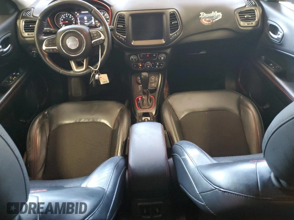 2017 Jeep Compass Trailhawk z VIN 3C4NJDDB1HT689633, wystawiony jako Copart lot #63426175 z przebiegiem 63 209 mil mil oraz Szkoda całkowita • Salvage title. Historia ofert i sprzedaży dostępna na DreamBid. Obrazek 8.