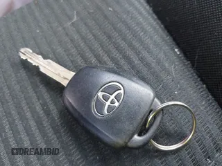 2017 Toyota RAV4 LE z VIN JTMZFREV4HJ112174, wystawiony jako IAAI lot #40311487 z przebiegiem 94 082 mil mil oraz . Historia ofert i sprzedaży dostępna na DreamBid. Obrazek 11.