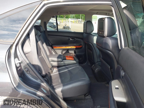 2008 Lexus RX with VIN 2T2HK31U28C063629, listed as a IAAI auction lot 42174790 with 204,595 mi miles. Bid and sale history available at carsss.com. Image 8.