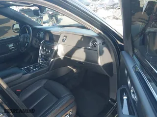2021 Rolls-Royce Cullinan with VIN SLATV4C0XMU208037, listed as a IAAI auction lot 41402539 with 27,057 mi miles. Bid and sale history available at carsss.com. Image 5.