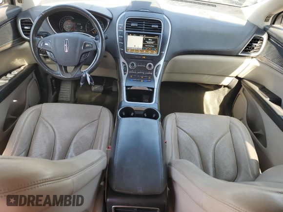 2017 Lincoln MKX Reserve with VIN 2LMPJ8LR7HBL19751, listed as a Copart auction lot 61425825 with 97,757 mi miles and Salvage title. Bid and sale history available at DreamBid. Image 8.