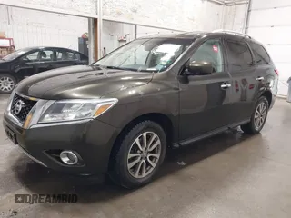 2015 Nissan Pathfinder SL with VIN 5N1AR2MM3FC650012, listed as a IAAI auction lot 42402958 with 118,329 mi miles and . Bid and sale history available at DreamBid. Image 17.