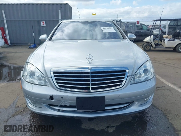 2008 Mercedes-Benz S 550 with VIN WDDNG71X18A153424, listed as a IAAI auction lot 41926237 with 88,869 mi miles and . Bid and sale history available at DreamBid. Image 12.