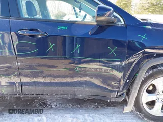 2021 Jeep Compass Altitude z VIN 3C4NJDBB0MT552101, wystawiony jako IAAI lot #41578726 z przebiegiem 49 684 mil mil oraz . Historia ofert i sprzedaży dostępna na DreamBid. Obrazek 17.
