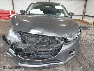 2014 Mazda Mazda3 i Touring with VIN 3MZBM1L75EM109082, listed as a IAAI auction lot 41625740 with 123,618 mi miles. Bid and sale history available at carsss.com. Image 12.
