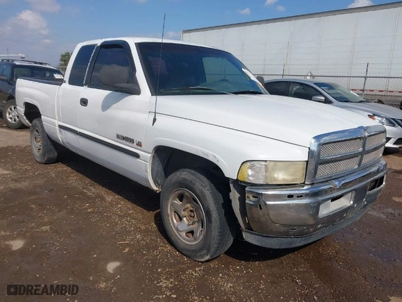 2001 Dodge Ram 1500 with VIN 3B7HC13Z61M264915, listed as a IAAI auction lot 41477847 with 299,197 mi miles. Bid and sale history available at carsss.com. Image 1.