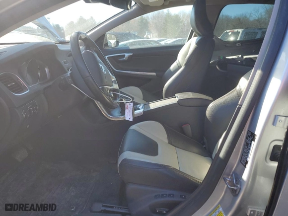 2016 Volvo V60 Cross Country T5 with VIN YV4612HK1G1008148, listed as a Copart auction lot 42750955 with 104,415 mi miles and Salvage Title. Bid and sale history available at carsss.com. Image 7.