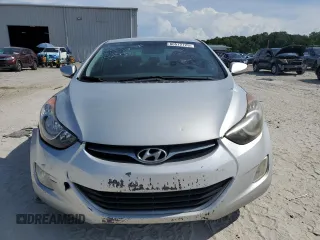 2013 Hyundai Elantra GLS z VIN KMHDH4AE5DU515615, wystawiony jako Copart lot #60572725 z przebiegiem 243 549 mil mil oraz Szkoda całkowita • Salvage title. Historia ofert i sprzedaży dostępna na DreamBid. Obrazek 5.
