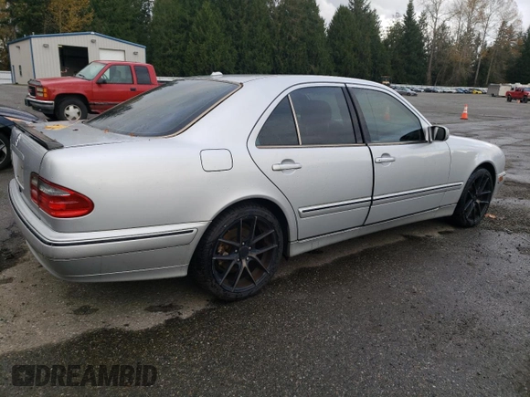 2002 Mercedes-Benz E-Class with VIN WDBJF65J62B473334, listed as a Copart auction lot 78078894 with 136,073 mi miles and Salvage Title. Bid and sale history available at carsss.com. Image 3.