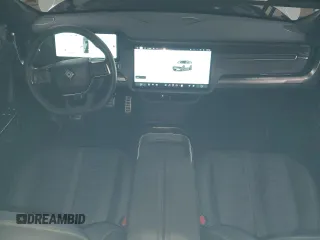 2023 Rivian R1S Adventure z VIN 7PDSGABA2PN013659, wystawiony jako Copart lot #53475945 z przebiegiem 13 928 mil mil oraz Szkody całkowita. Historia ofert i sprzedaży dostępna na DreamBid. Obrazek 8.