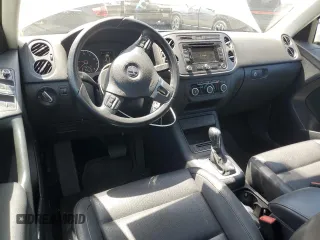 2012 Volkswagen Tiguan SE z VIN WVGAV7AX5CW546378, wystawiony jako Copart lot #58186695 z przebiegiem 67 483 mil mil oraz Szkoda całkowita • Salvage title. Historia ofert i sprzedaży dostępna na DreamBid. Obrazek 8.