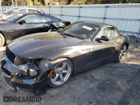 2014 BMW Z4 sDrive28i with VIN WBALL5C59EE717433, listed as a Copart auction lot 89358295 with 133,704 mi miles and Salvage Title. Bid and sale history available at carsss.com. Image 1.