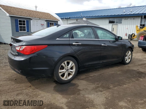 2011 Hyundai Sonata Limited z VIN 5NPEC4AC4BH035871, wystawiony jako Copart lot #48740955 z przebiegiem 171 461 mil mil oraz Nie do naprawy • Non repairable. Historia ofert i sprzedaży dostępna na DreamBid. Obrazek 3.