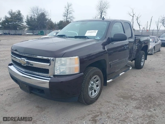 2008 Chevrolet Silverado 1500 Work Truck with VIN 1GCEC19C08Z110229, listed as a IAAI auction lot 41608954 with 40,260 mi miles. Bid and sale history available at carsss.com. Image 2.