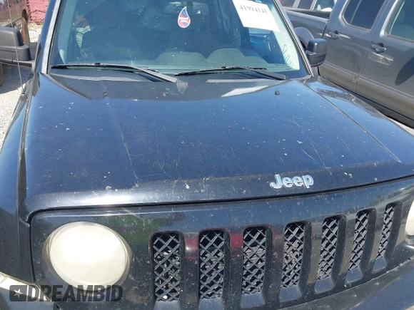 2014 Jeep Patriot Altitude with VIN 1C4NJPBA1ED645323, listed as a IAAI auction lot 41994145 with 177,798 mi miles and . Bid and sale history available at carsss.com. Image 6.