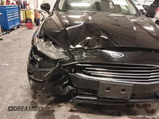 2019 Ford Fusion SE with VIN 3FA6P0HD5KR284103, listed as a IAAI auction lot 41477133 with 90,722 mi miles and . Bid and sale history available at carsss.com. Image 6.