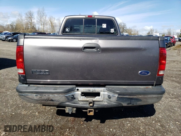 2003 Ford F-350 XL with VIN 1FTWW33P63ED32695, listed as a Copart auction lot 46732185 with 180,992 mi miles and Clean Title. Bid and sale history available at DreamBid. Image 6.
