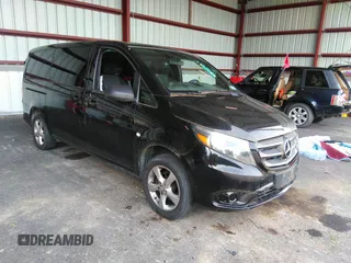 2018 Mercedes-Benz Metris Passenger z VIN WD4PG2EE1J3354805, wystawiony jako IAAI lot #39683564 z przebiegiem 17 092 mil mil oraz . Historia ofert i sprzedaży dostępna na DreamBid. Obrazek 1.