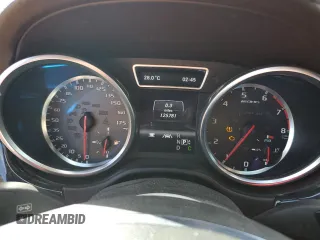 2013 Mercedes-Benz M 63 AMG with VIN 4JGDA7EB2DA133999, listed as a Copart auction lot 49007075 with 125,781 mi miles and Salvage Title. Bid and sale history available at DreamBid. Image 9.