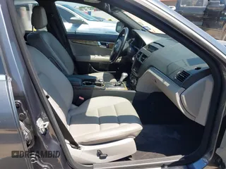 2008 Mercedes-Benz C 350 Sport with VIN WDDGF56X38R031321, listed as a IAAI auction lot 42046670 with 189,702 mi miles and . Bid and sale history available at DreamBid. Image 5.
