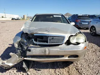 2004 Mercedes-Benz C 320 with VIN WDBRF64JX4F448792, listed as a Copart auction lot 84728494 with 156,923 mi miles and Salvage Title. Bid and sale history available at DreamBid. Image 5.
