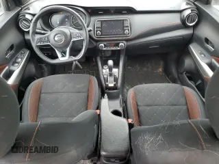 2020 Nissan Kicks SR z VIN 3N1CP5DV1LL536123, wystawiony jako Copart lot #50625385 z przebiegiem 53 992 mil mil oraz Czysty tytuł • Clean title. Historia ofert i sprzedaży dostępna na DreamBid. Obrazek 8.