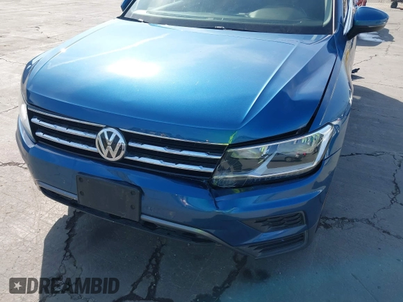 2018 Volkswagen Tiguan SEL with VIN 3VV2B7AX9JM204108, listed as a IAAI auction lot 42504747 with 87,379 mi miles and . Bid and sale history available at DreamBid. Image 6.