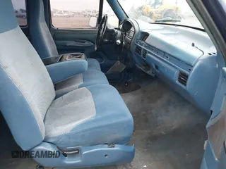 1995 Ford F-150 с VIN 1FTEX15N5SKA99806, выставлен на аукционе IAAI как лот 42162114 с пробегом Не указан миль и . История ставок и продаж доступна на DreamBid. Изображение 5.
