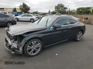 2017 Mercedes-Benz C 300 z VIN WDDWJ4KB8HF416597, wystawiony jako Copart lot #65313635 z przebiegiem 92 730 mil mil oraz Szkoda całkowita • Salvage title. Historia ofert i sprzedaży dostępna na DreamBid. Obrazek 1.