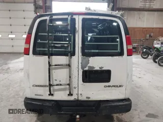 2006 Chevrolet Express Cargo Van with VIN 1GCFG15X861262059, listed as a IAAI auction lot 41803770 with 199,997 mi miles. Bid and sale history available at carsss.com. Image 16.